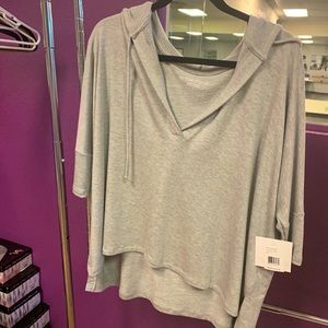 Beyond Yoga Poncho Pullover Small